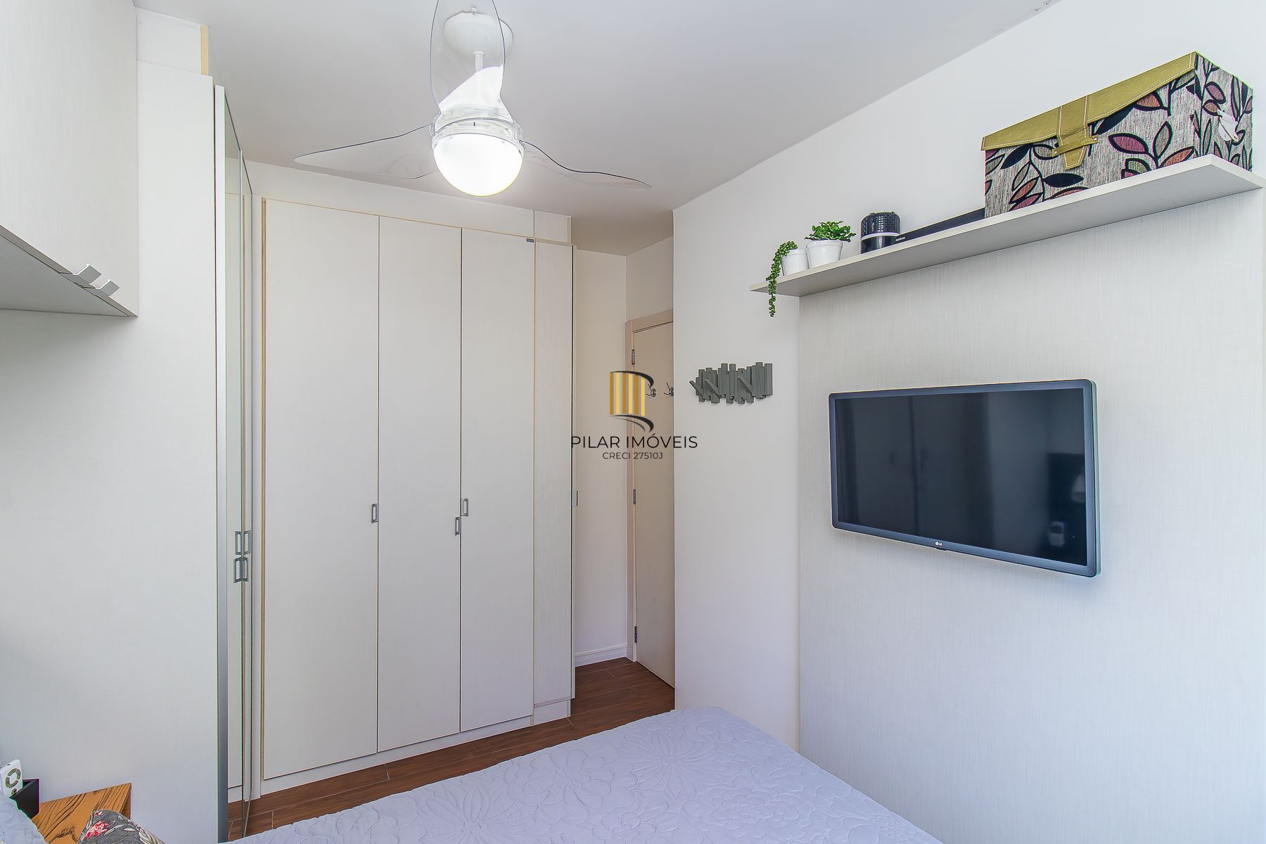 Apartamento MOBILIADO Condomínio Domingo Av. Florianópolis, 95 - Azenha