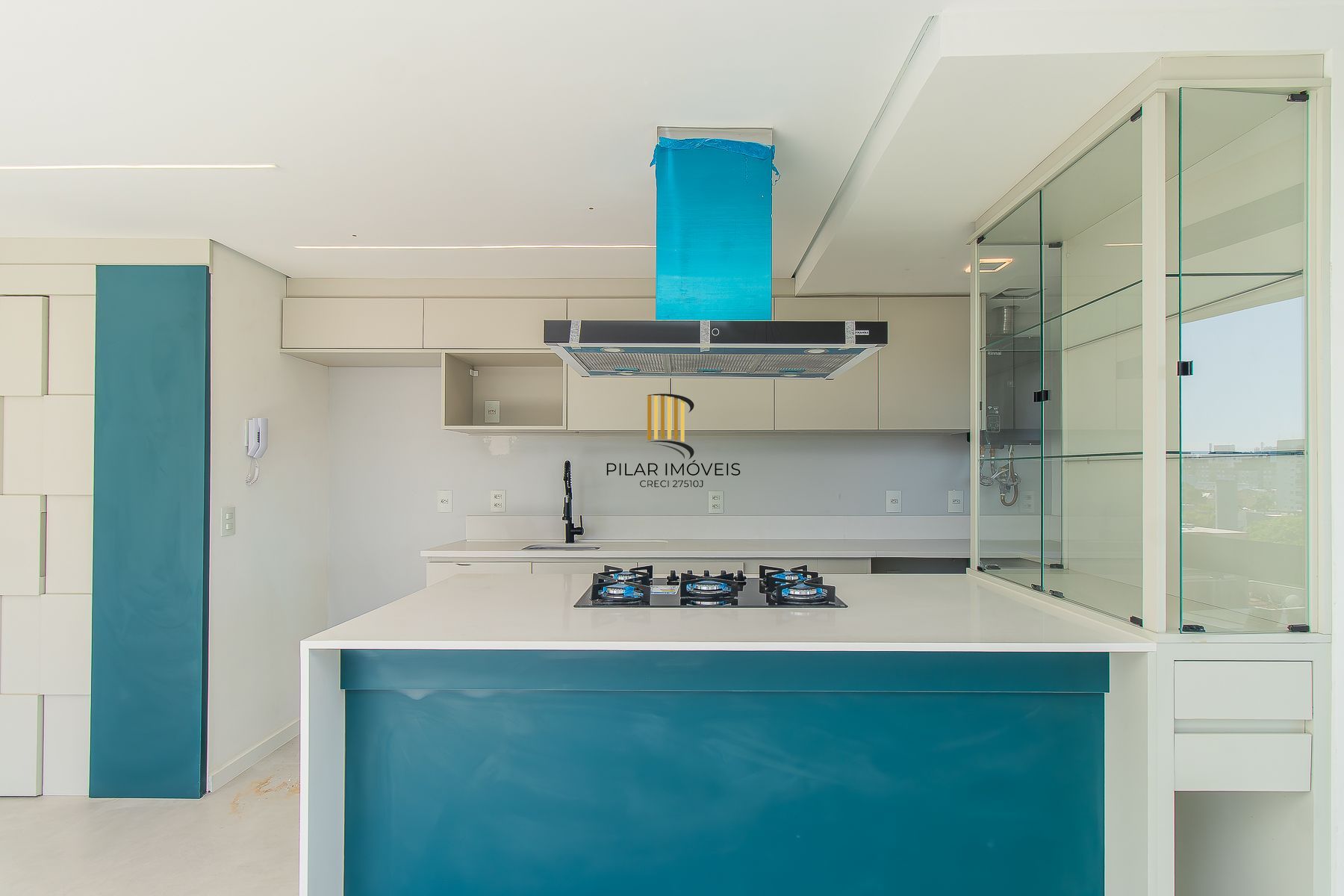 Incrível apartamento mobiliado 2 suítes novo no Menino Deus