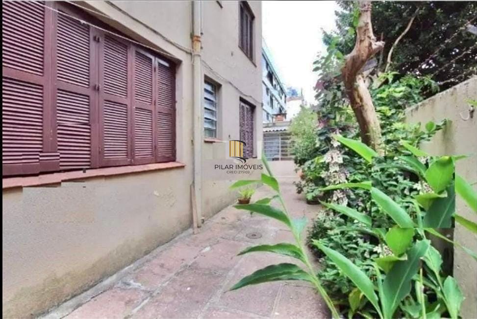 Apartamento garden com pátio Menino Deus