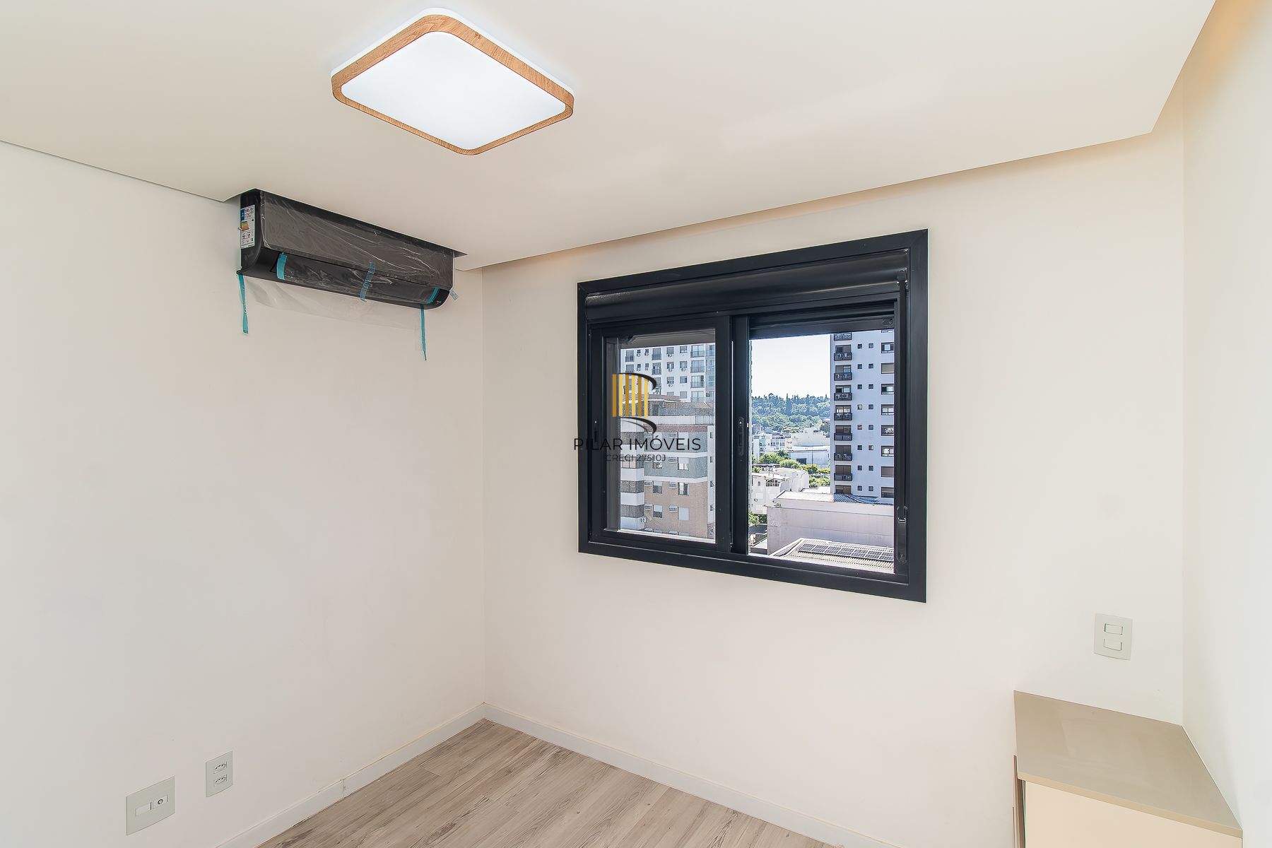 Incrível apartamento mobiliado 2 suítes novo no Menino Deus