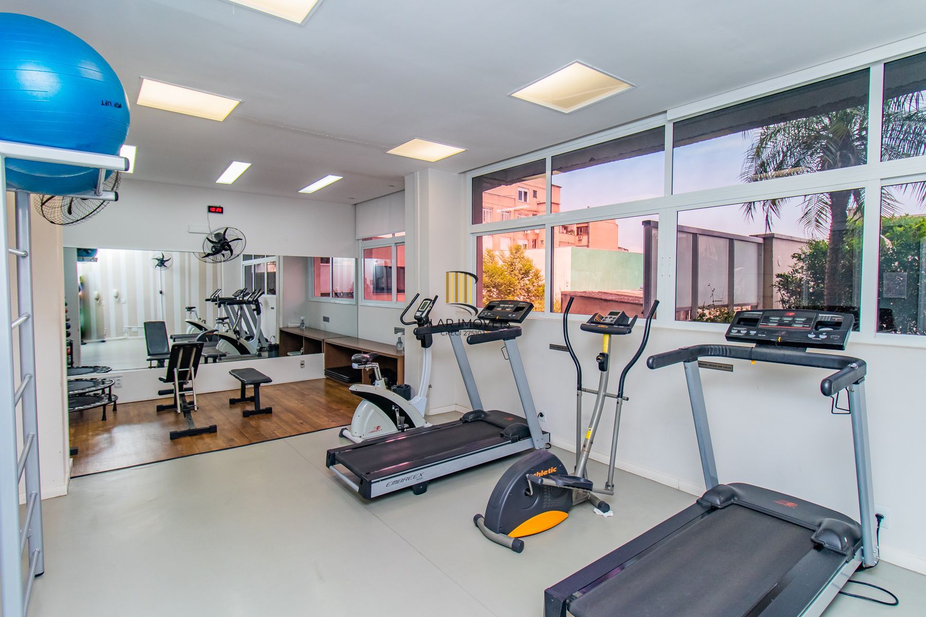 Apartamento MOBILIADO Condomínio Domingo Av. Florianópolis, 95 - Azenha