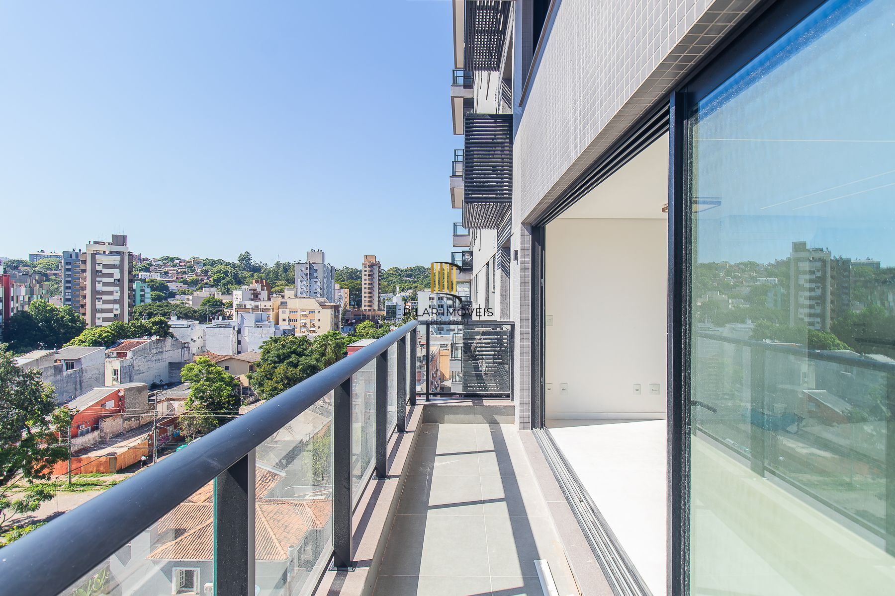 Incrível apartamento mobiliado 2 suítes novo no Menino Deus