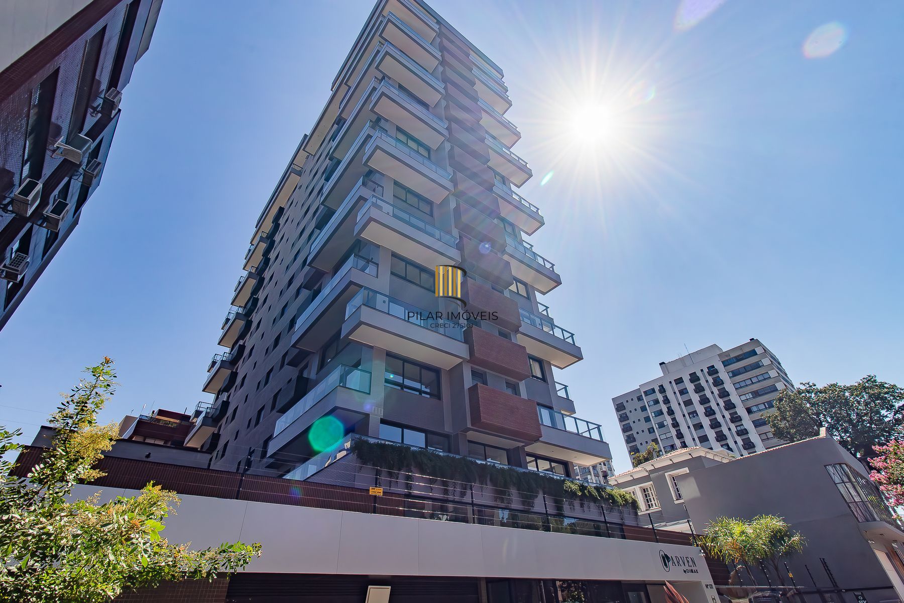 Incrível apartamento mobiliado 2 suítes novo no Menino Deus