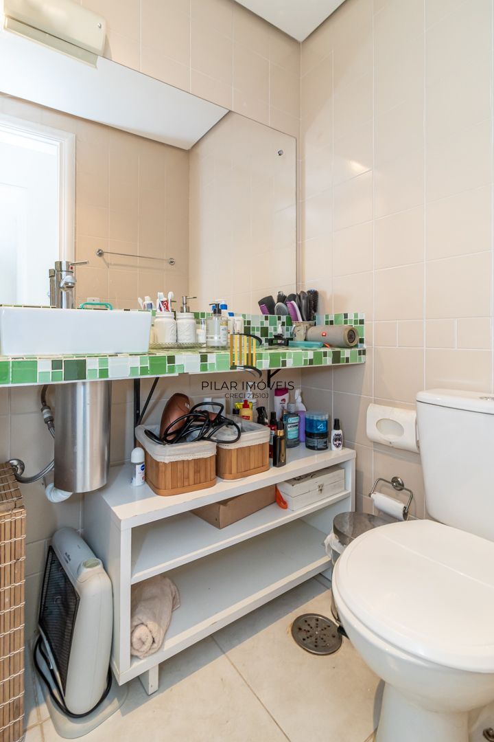 Apartamento 3 dormitórios no Menino Deus