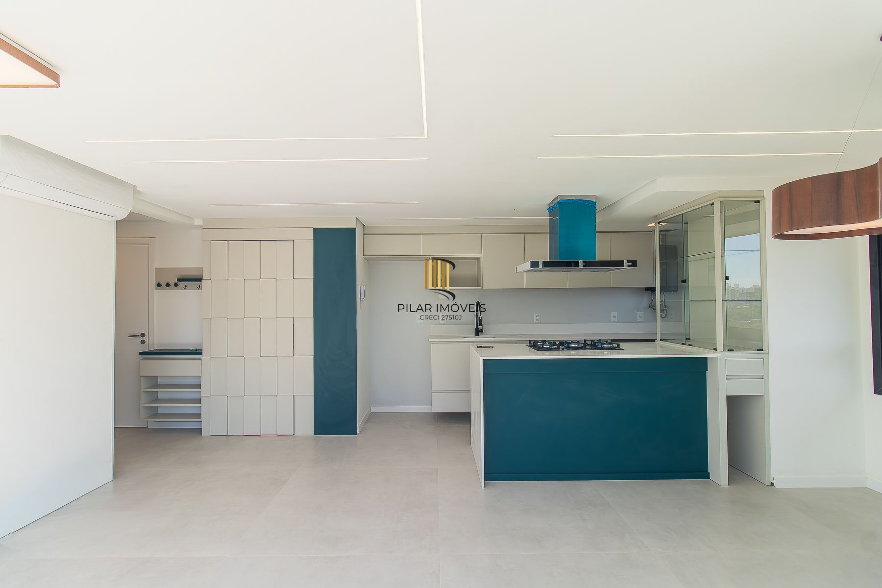 Incrível apartamento mobiliado 2 suítes novo no Menino Deus