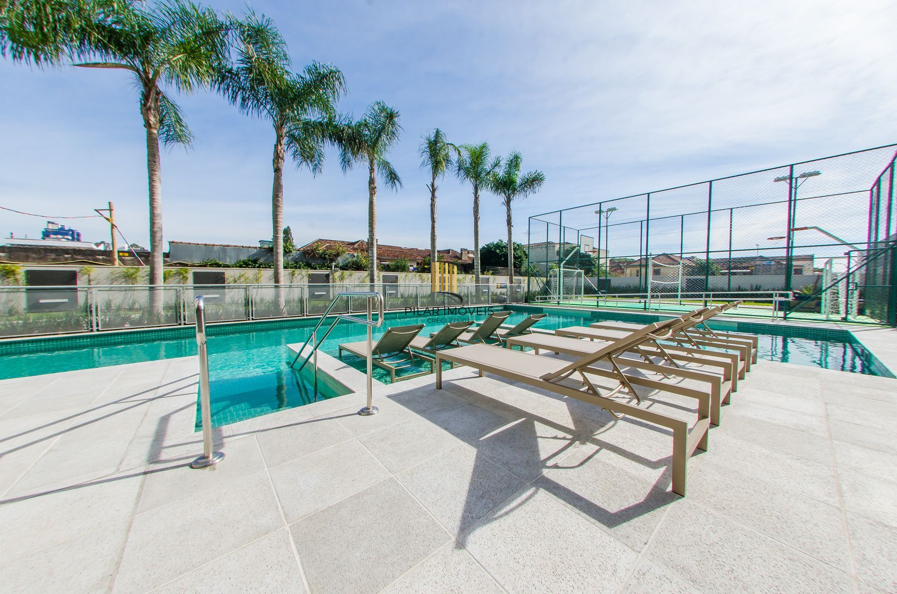 Apto. impecável semimobiliado em condomínio com lazer no Higienópolis - Pilar Imóveis