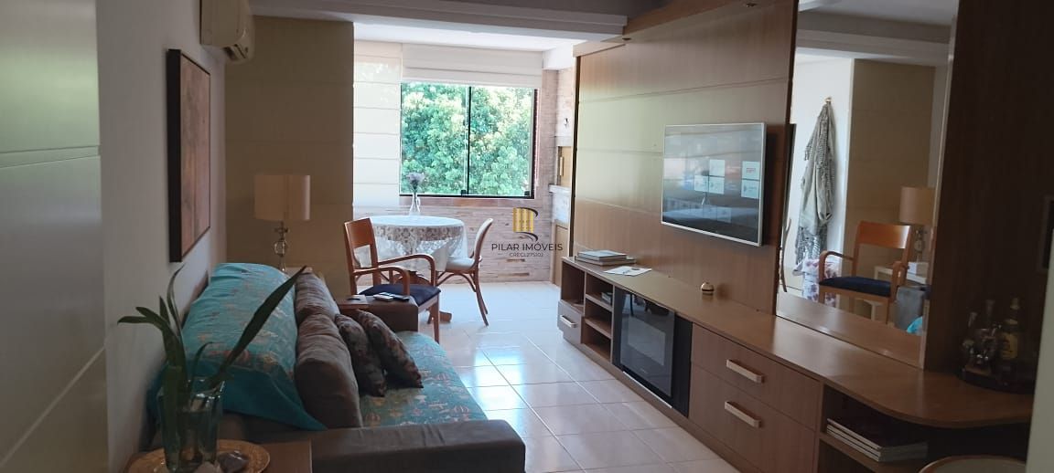 Apartamento no bairro Tristeza, com 2 dormitórios, suíte, vaga para 2 carros