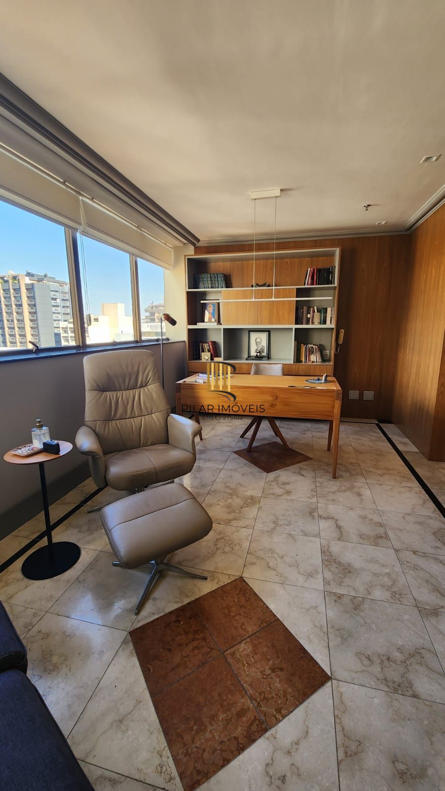Sala comercial com vaga de garagem no bairro Moinhos de Vento