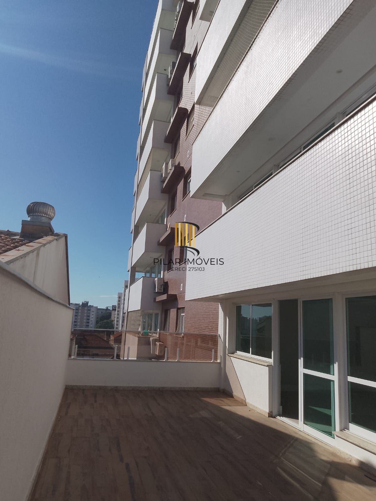 Apartamento GARDEN novo com 3 dormitórios 3 suítes 3 vagas no Passo Dareia