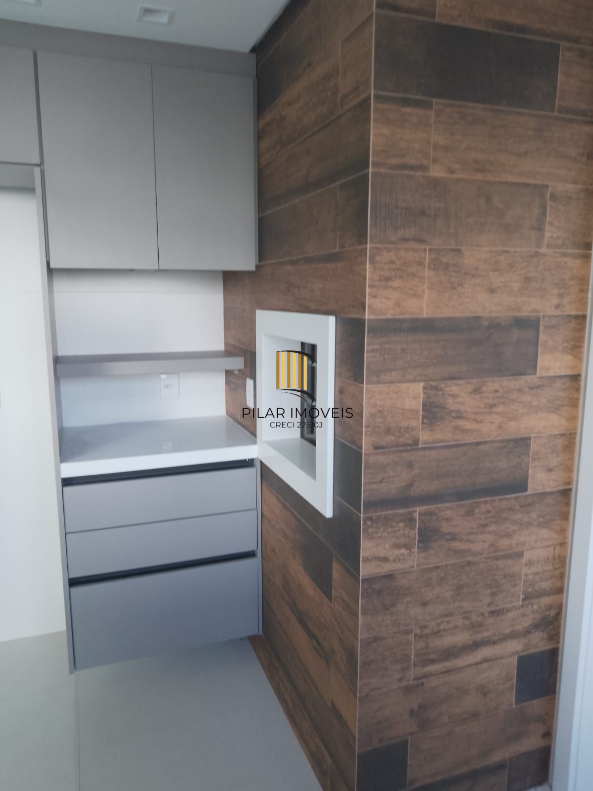 Apartamento GARDEN novo com 3 dormitórios 3 suítes 3 vagas no Passo Dareia