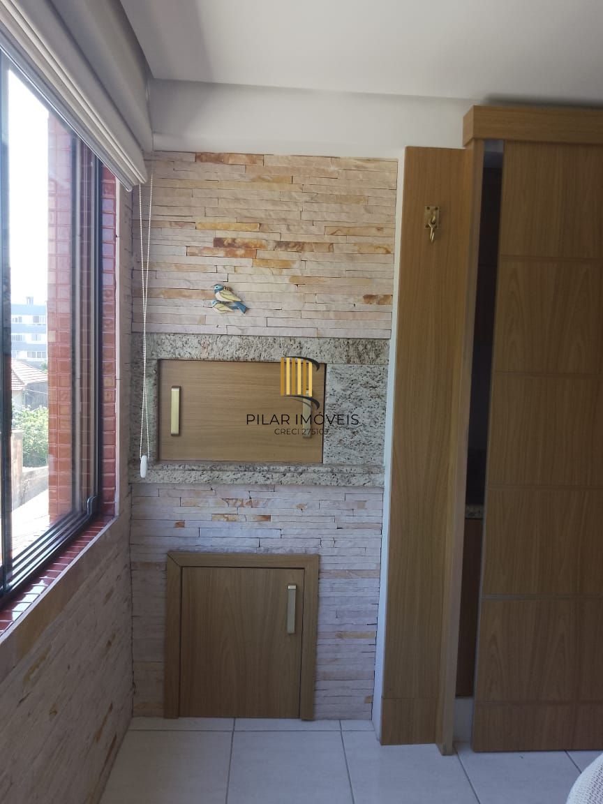 Apartamento no bairro Tristeza, com 2 dormitórios, suíte, vaga para 2 carros