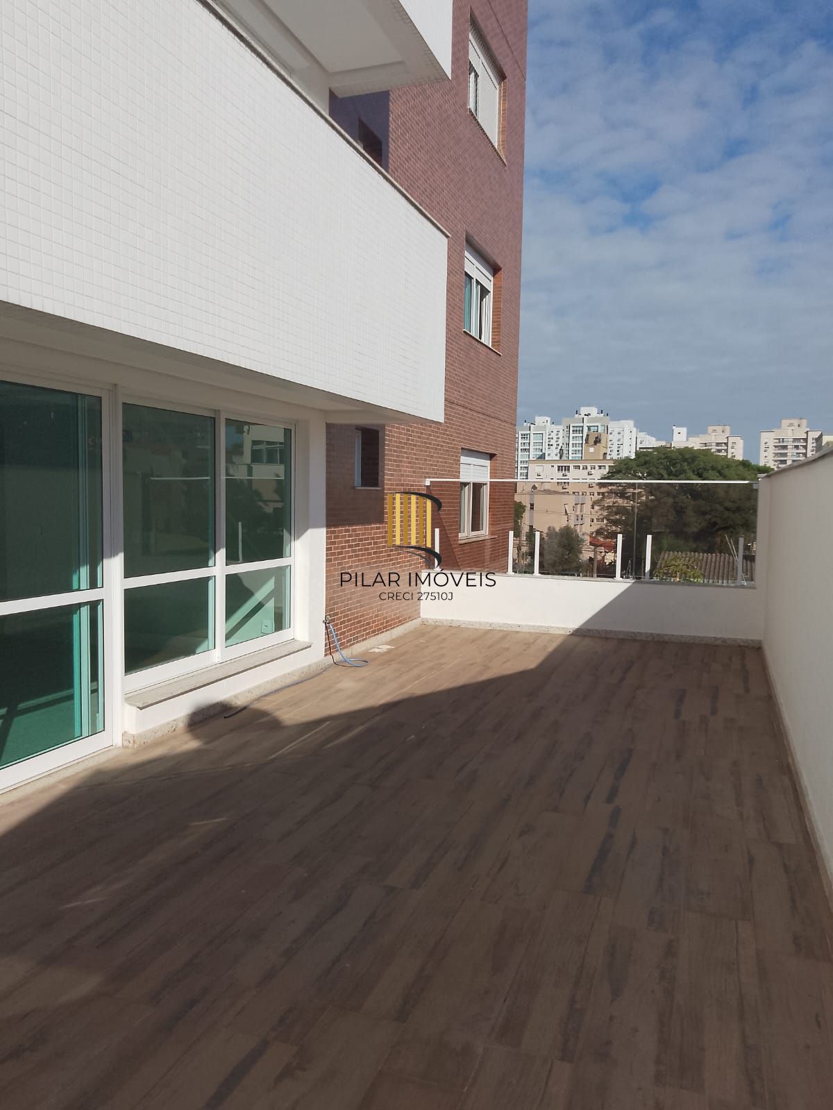 Apartamento GARDEN novo com 3 dormitórios 3 suítes 3 vagas no Passo Dareia