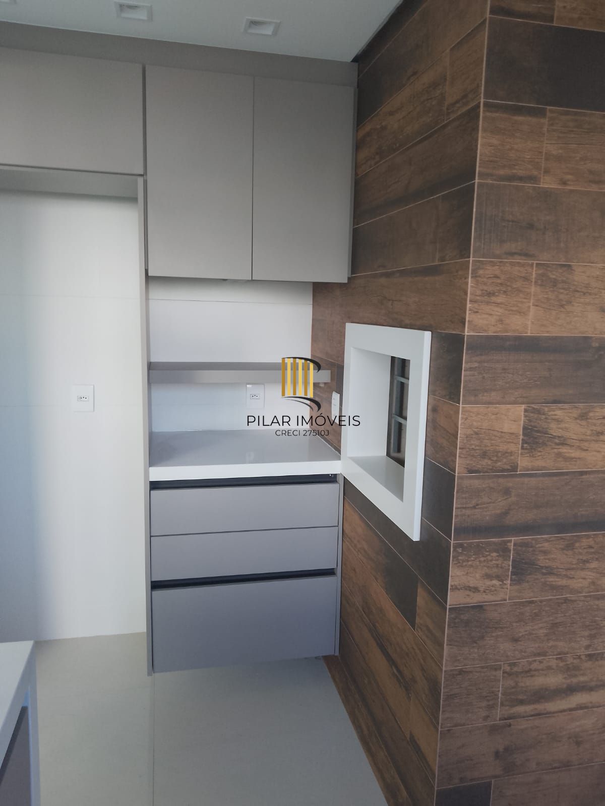 Apartamento GARDEN novo com 3 dormitórios 3 suítes 3 vagas no Passo Dareia