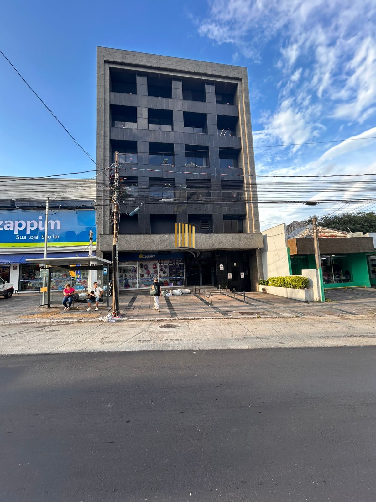 Conjunto Comercial Desocupado à Venda em Porto Alegre, RS - Pilar Imóveis