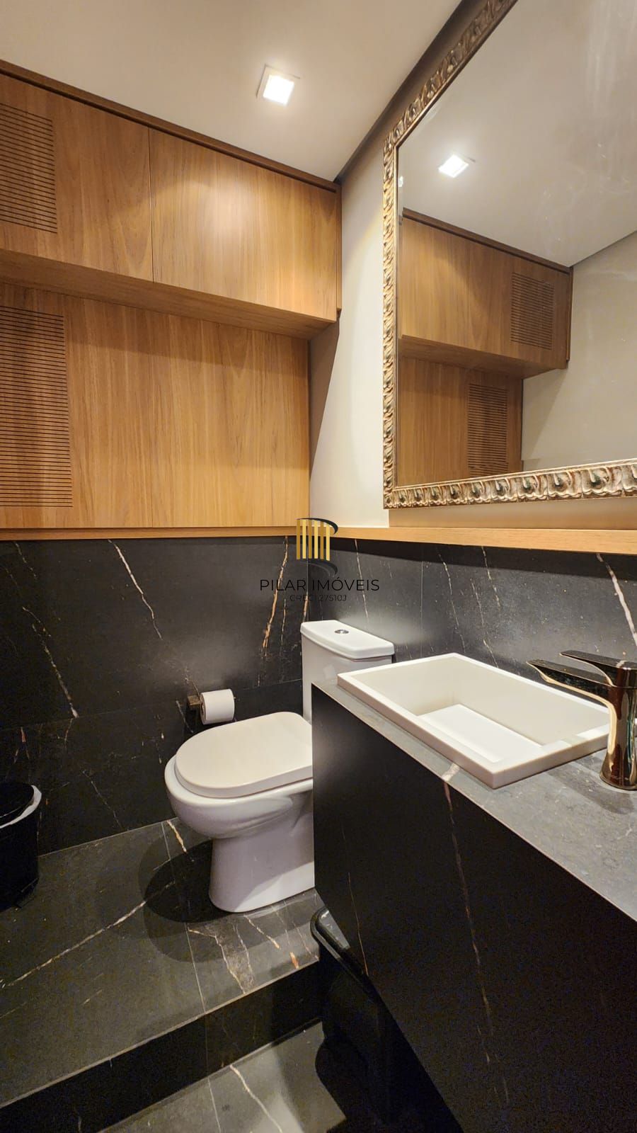 Sala comercial com vaga de garagem no bairro Moinhos de Vento