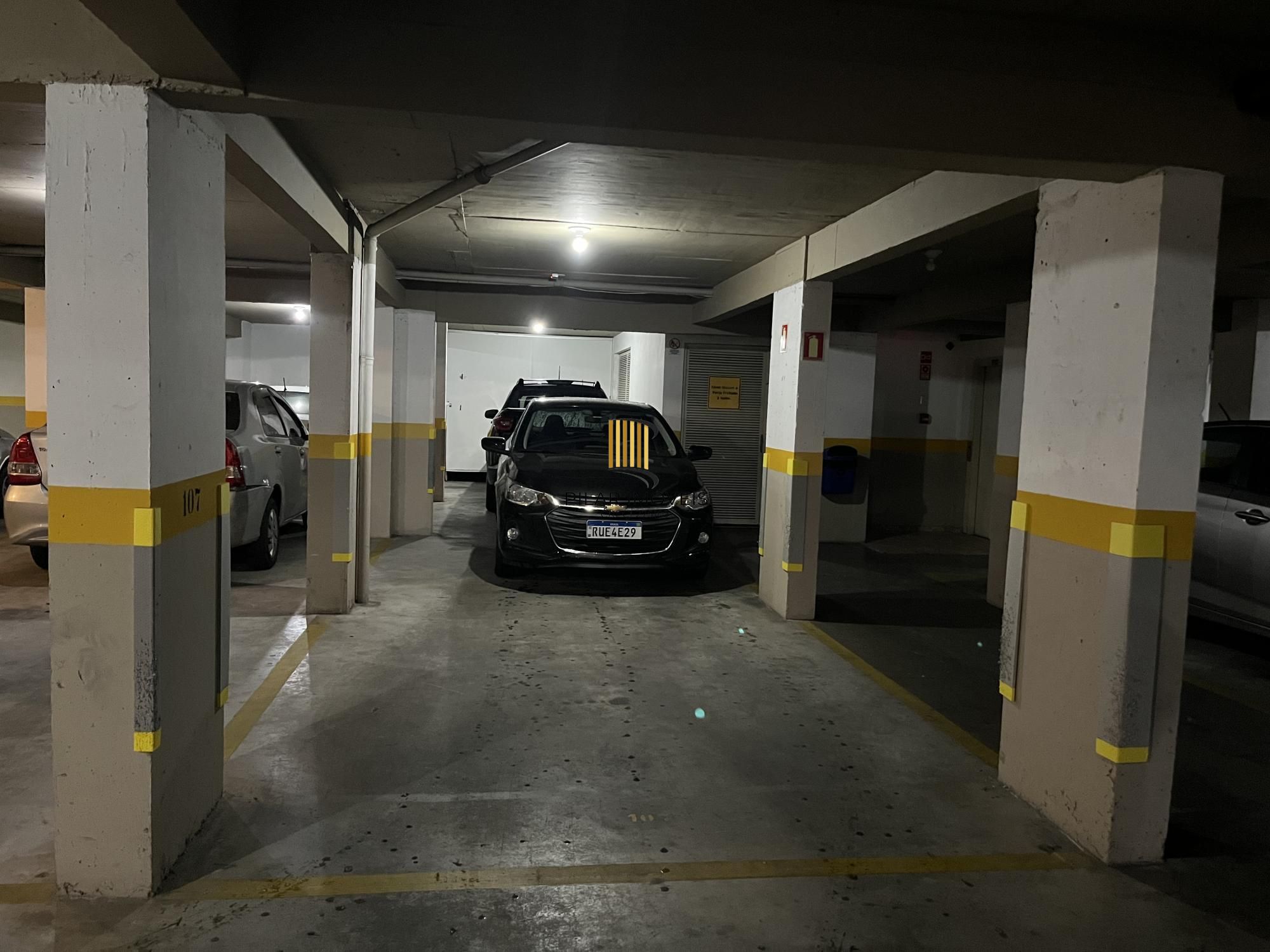 Apartamento 3 dormitórios, 1 suíte, 3 vagas no bairro Jardim Botânico