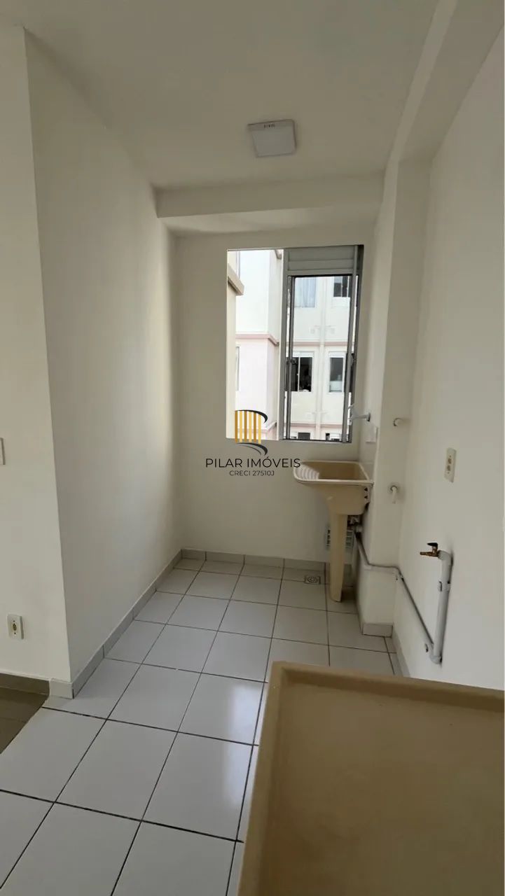 Apartamento Reformado com 03 dormitórios e vaga de garagem no Alto Petrópolis