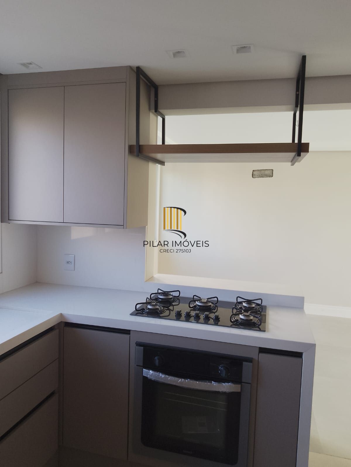Apartamento GARDEN novo com 3 dormitórios 3 suítes 3 vagas no Passo Dareia