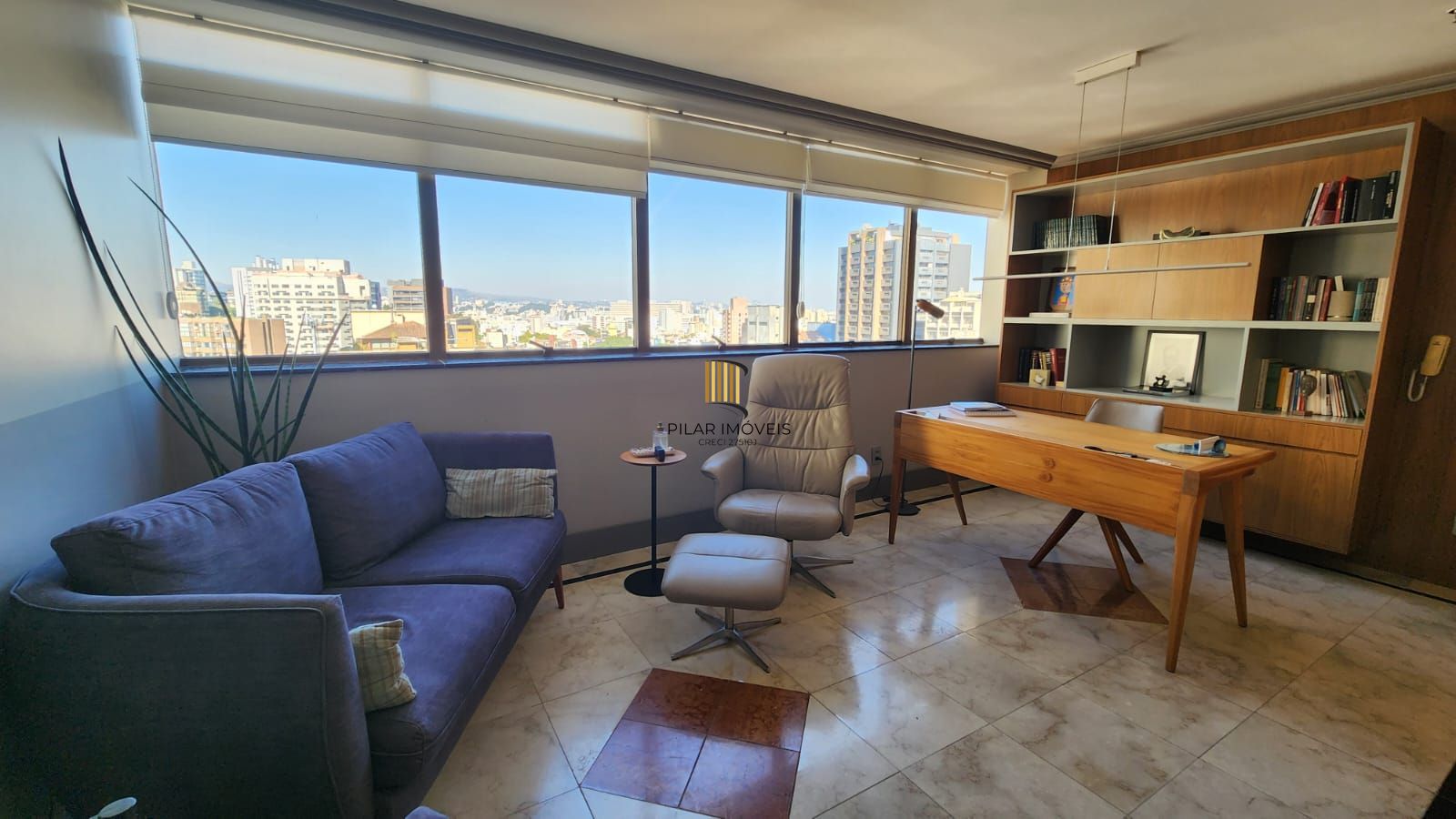 Sala comercial com vaga de garagem no bairro Moinhos de Vento