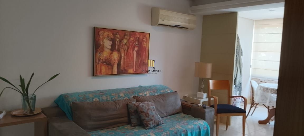 Apartamento no bairro Tristeza, com 2 dormitórios, suíte, vaga para 2 carros
