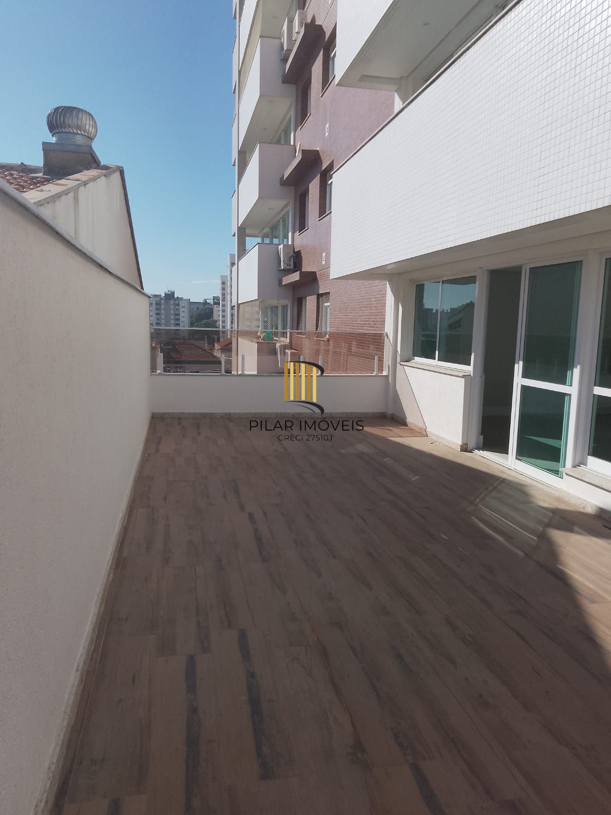 Apartamento GARDEN novo com 3 dormitórios 3 suítes 3 vagas no Passo Dareia