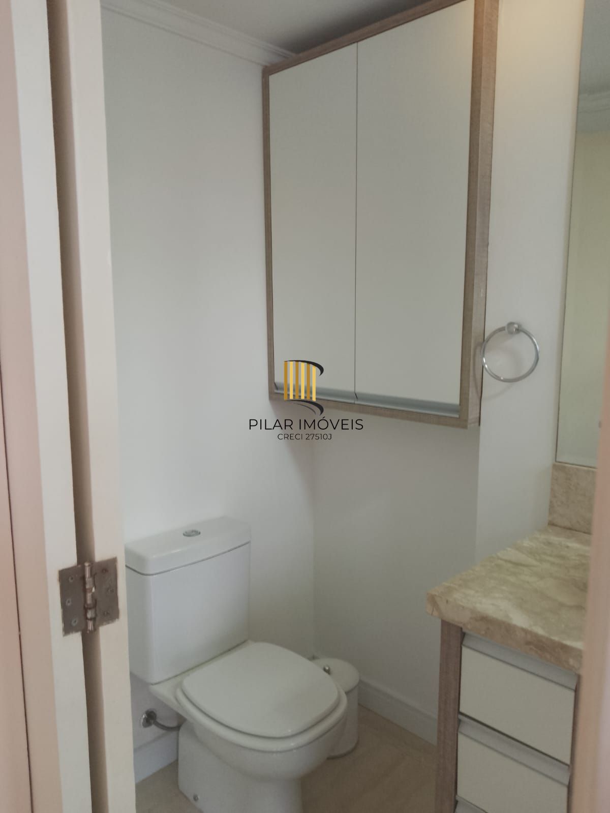 Apartamento 03 dormitórios 1 suíte 1 vaga de garagem no Bairro Menino Deus