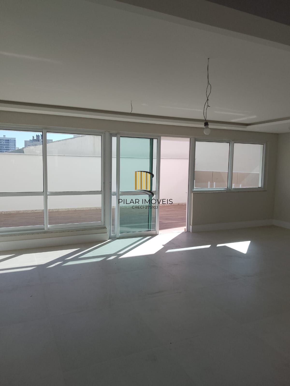 Apartamento GARDEN novo com 3 dormitórios 3 suítes 3 vagas no Passo Dareia