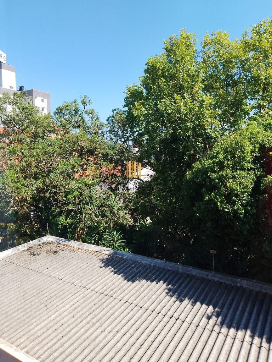 Apartamento no bairro Tristeza, com 2 dormitórios, suíte, vaga para 2 carros