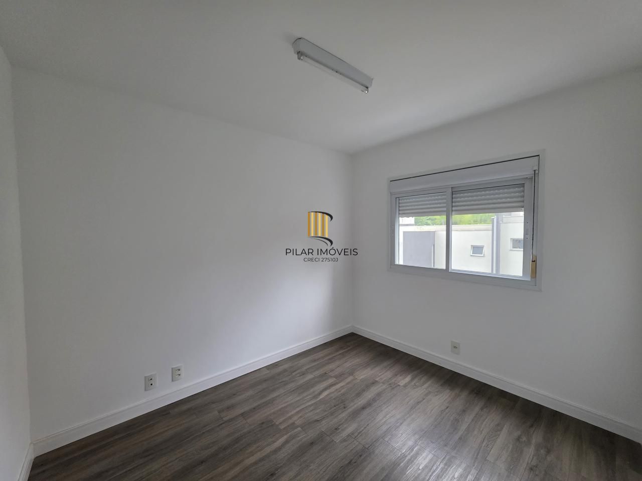 Apartamento novo com 03 dormitórios , 02 vagas de garagem dupla escriturada  com 01 suíte