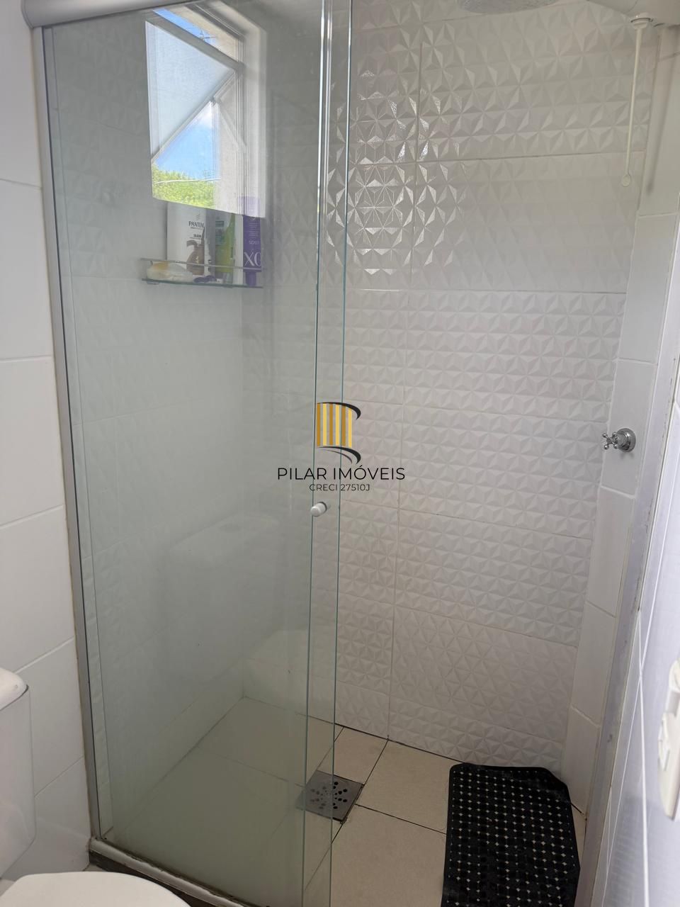 Apartamento 02 dormitórios com vaga rotativa.