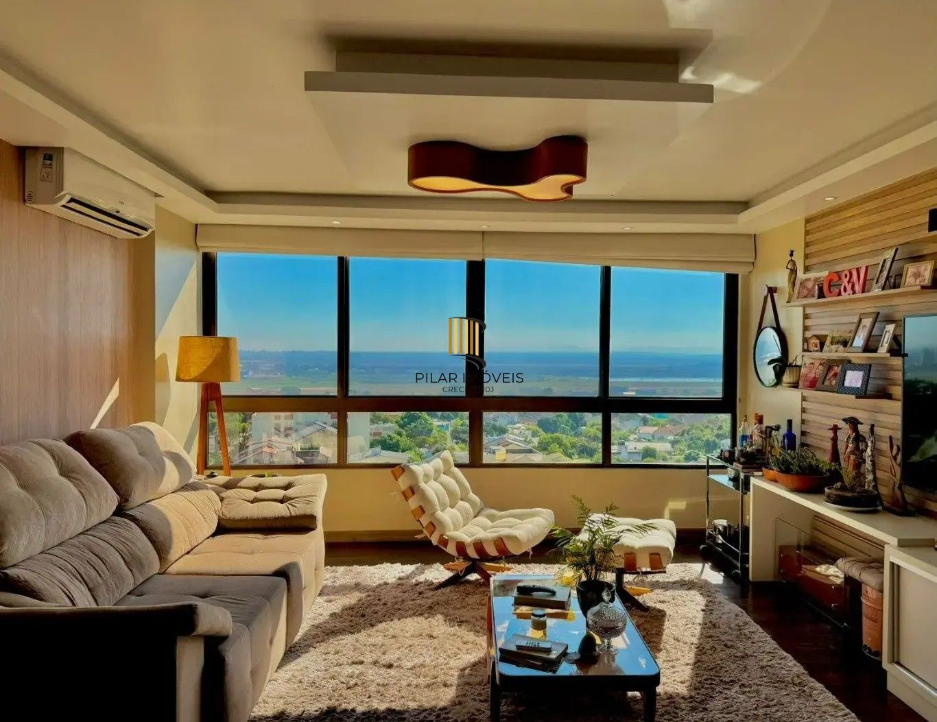Apartamento mobiliado à venda no Cristo Redentor