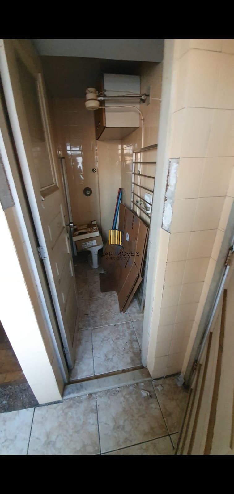 Apartamento com 03 dormitórios e vaga de garagem