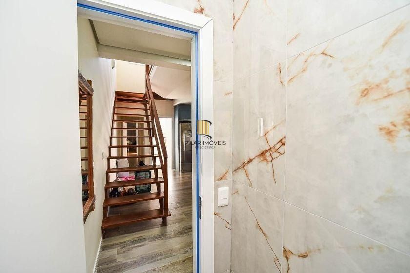 Belíssima casa de 4 dormitórios com 01 suíte  com 2 vagas na  Chácara das Pedras