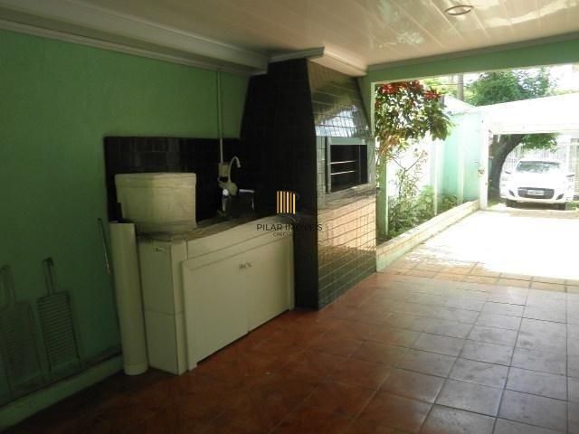 Casa 3 dormitórios no bairro Rubem Berta
