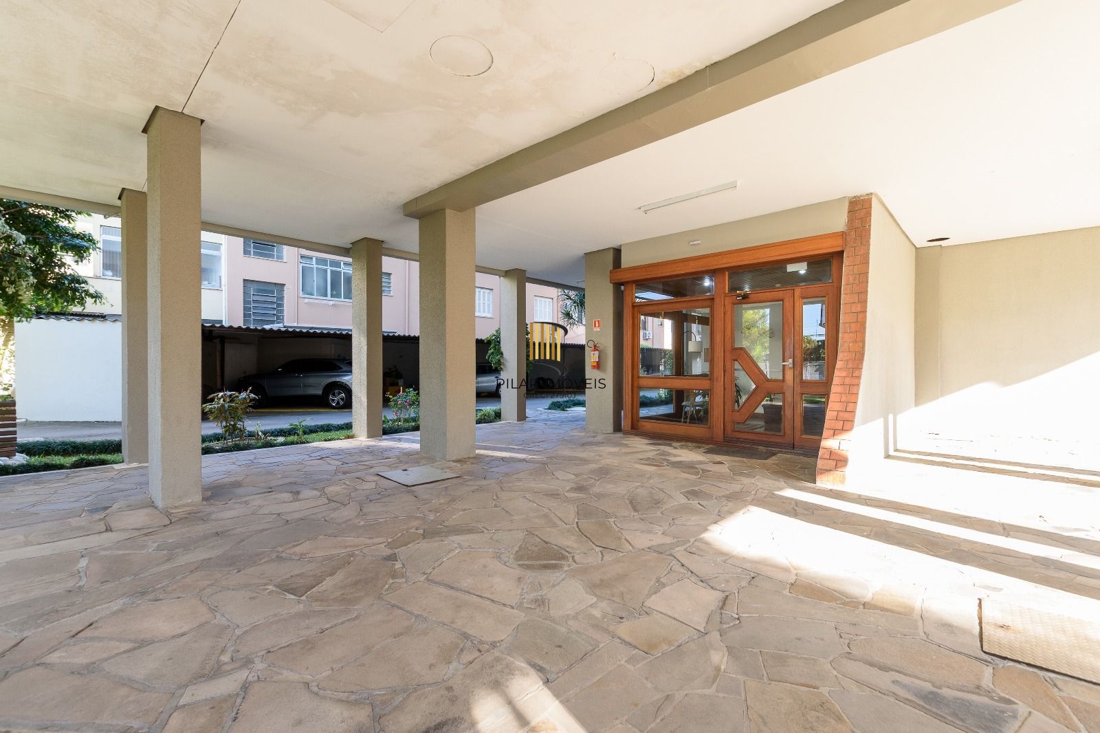 Apartamento 03 dormitórios, sem garagem