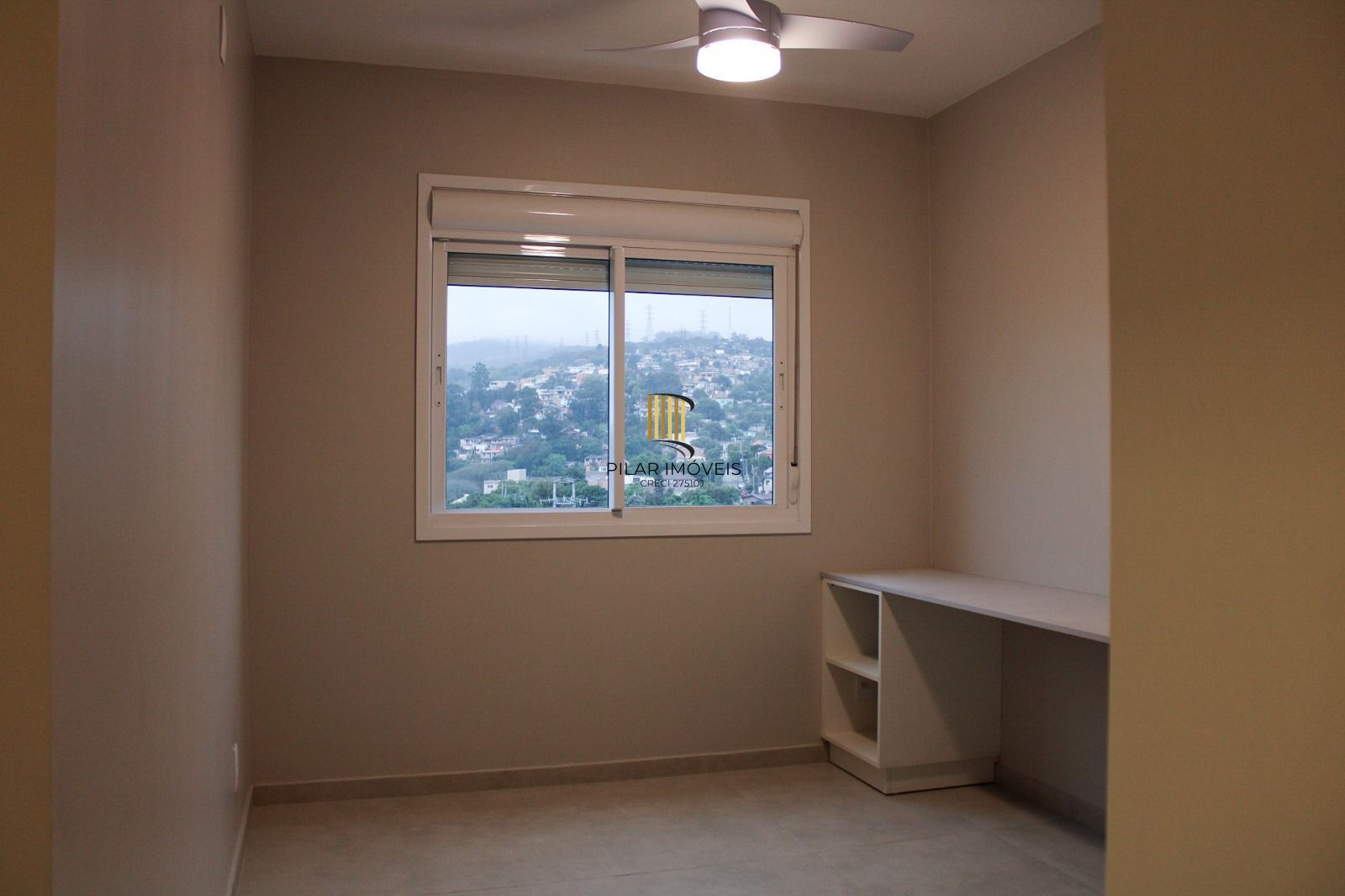 Apartamento 02 dormitórios com 01 suíte e 01 vaga de garagem escriturada