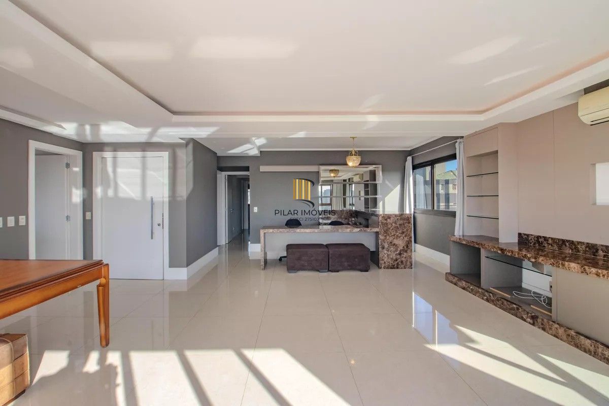 Apartamento com 03 dormitórios com suite, 04 vagas de garagem