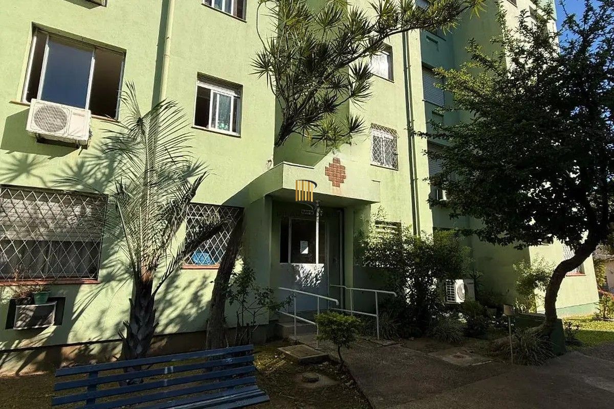 Apartamento 2 dormitórios e vaga rotativa na Protásio Alves