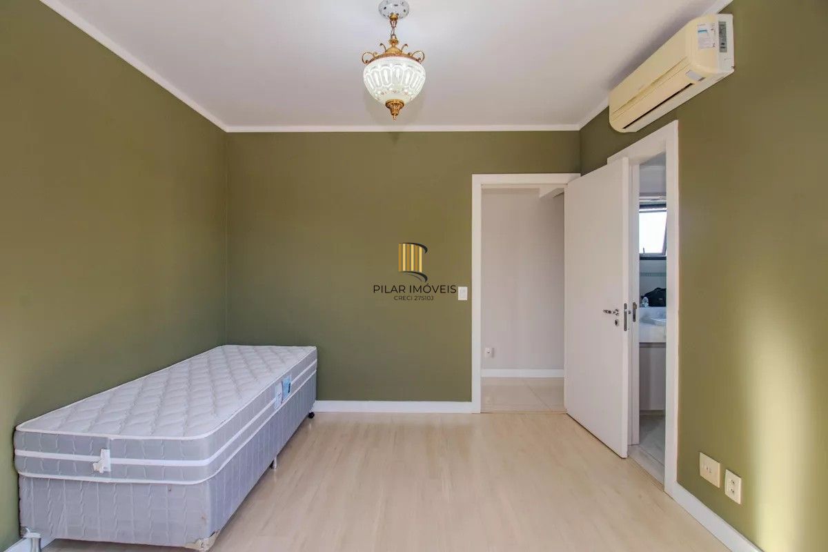 Apartamento com 03 dormitórios com suite, 04 vagas de garagem