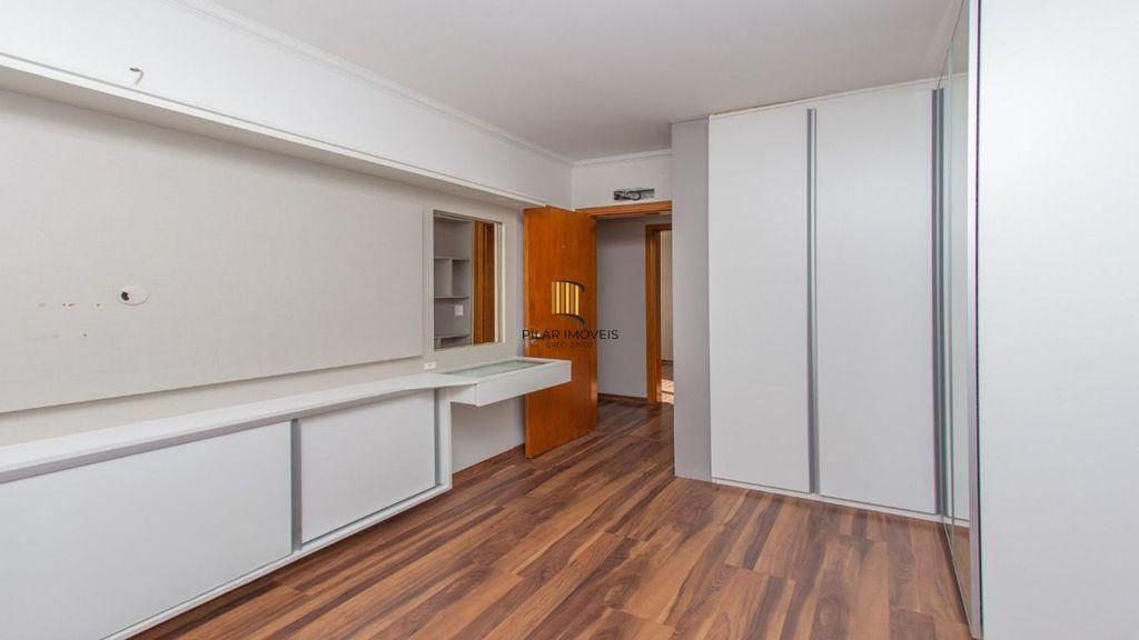 Cobertura 3 dormitórios, piscina, lareira, vista e 3 vagas no Solarium Lindóia