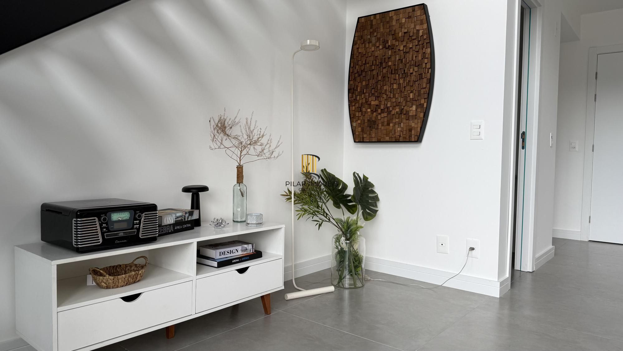 Apartamento duplex  em andar alto com 01 vaga de garagem escriturada