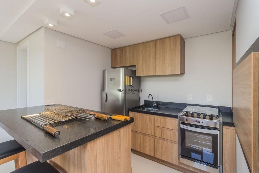 Apartamento com 03 suítes, 02 vagas de garagens individuais e escrituradas