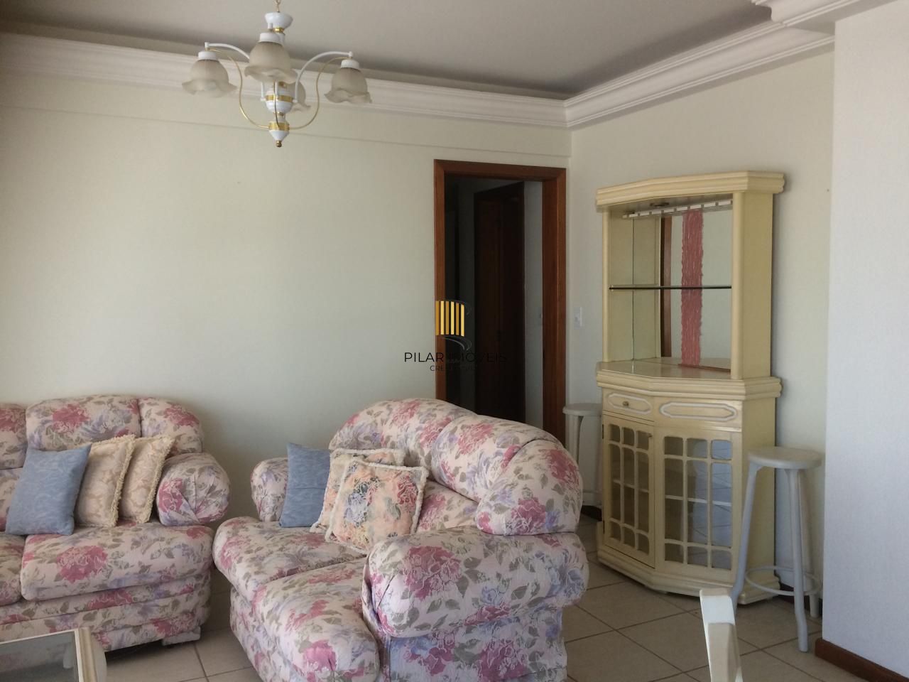 Apartamento com 04 dormitórios e vaga de garagem escriturada