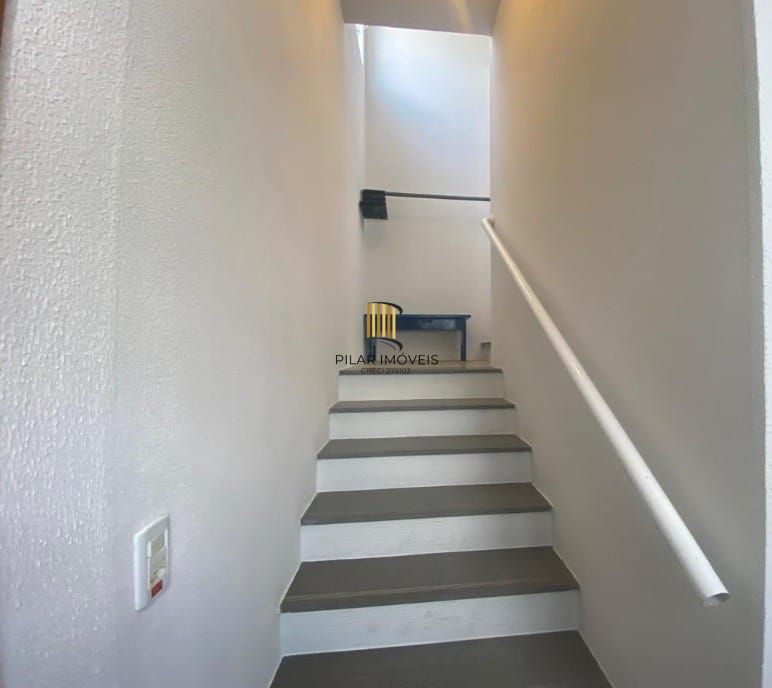 Casa Residencial ou Comercial Próxima ao Iguatemi – 379m² | 5 Vagas | Energia Solar