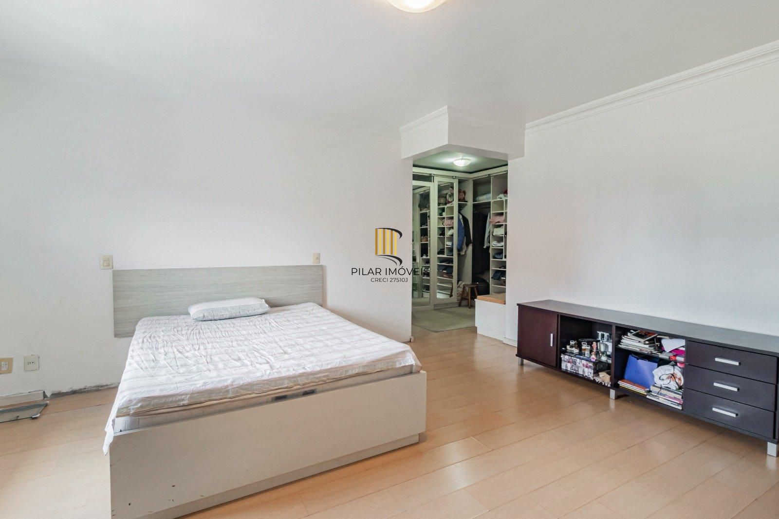 Casa 4 dormitórios no Jardim Planalto