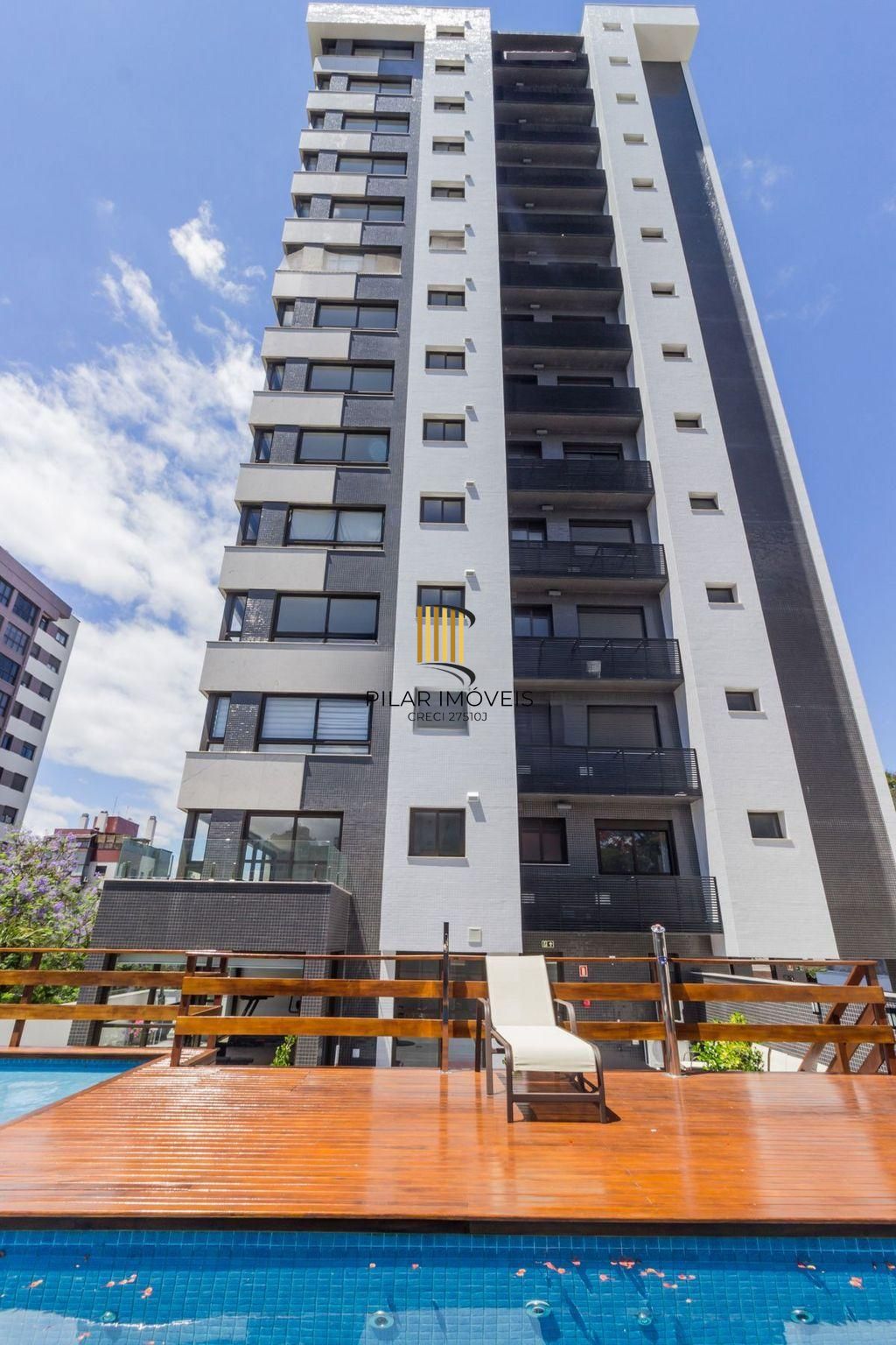 Apartamento com 03 suítes, 02 vagas de garagens individuais e escrituradas