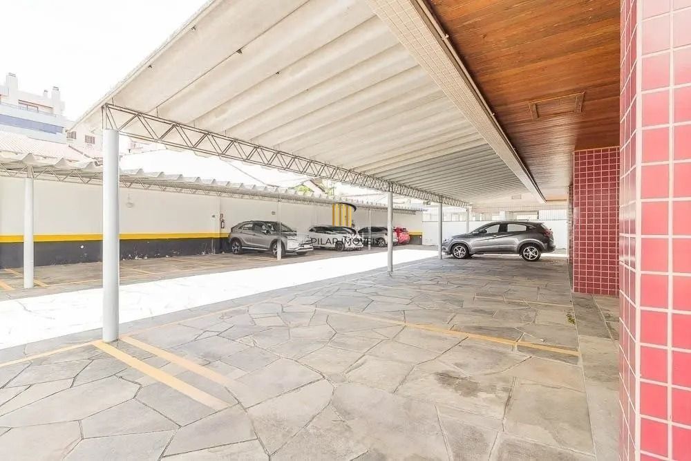 Apartamento 03 dormitórios com 01 suíte com 02 vagas escrituradas no Bairro Lindoia