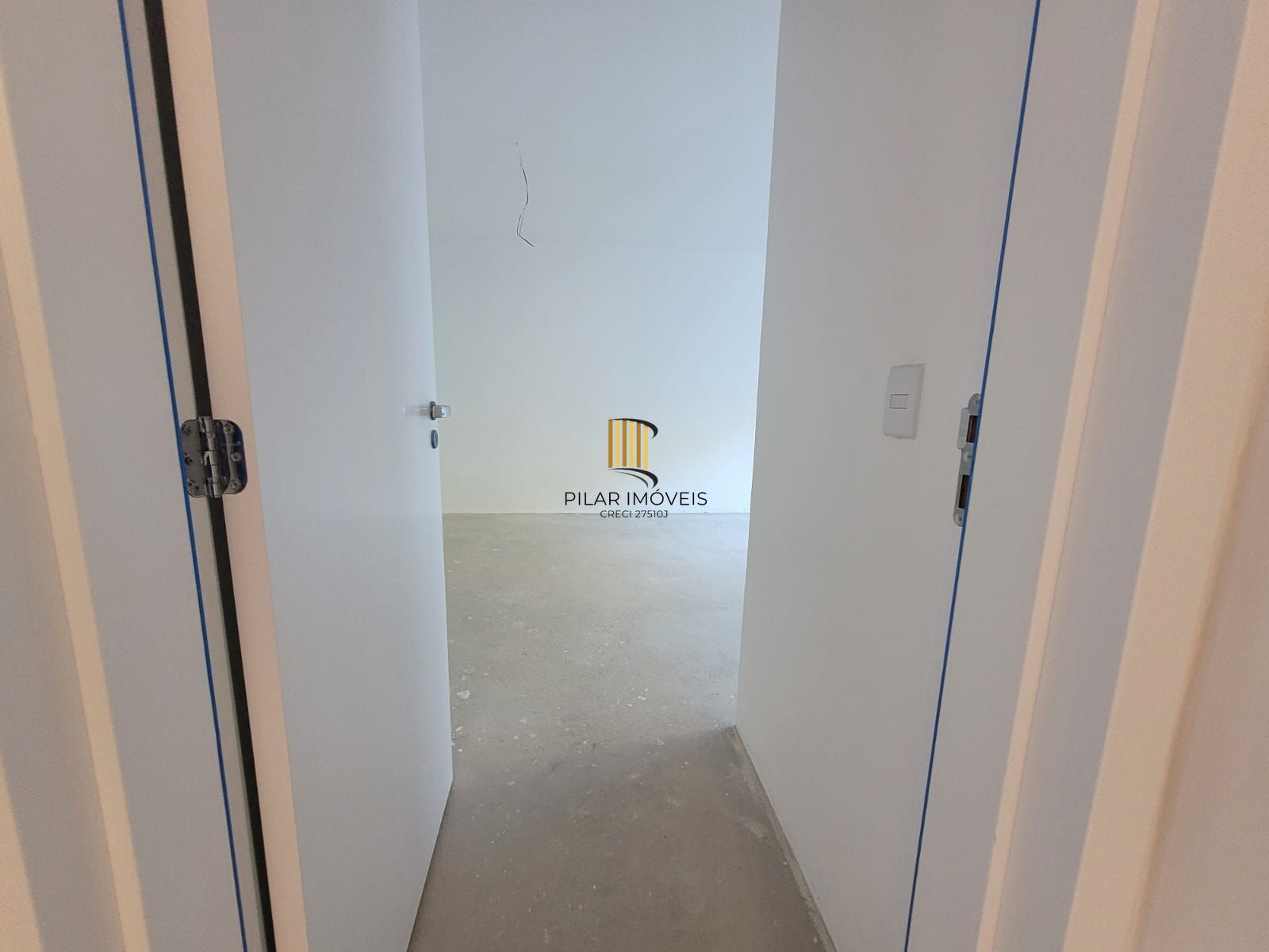 cobertura vista Beira Rio  03 dormitórios com 2 suítes e três vagas individuais