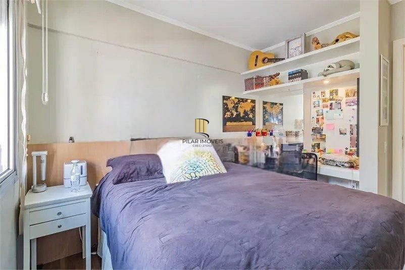 Cobertura 3 dormitórios com 1 suíte e 1 vaga em Frente  ao Hosp. Conceição