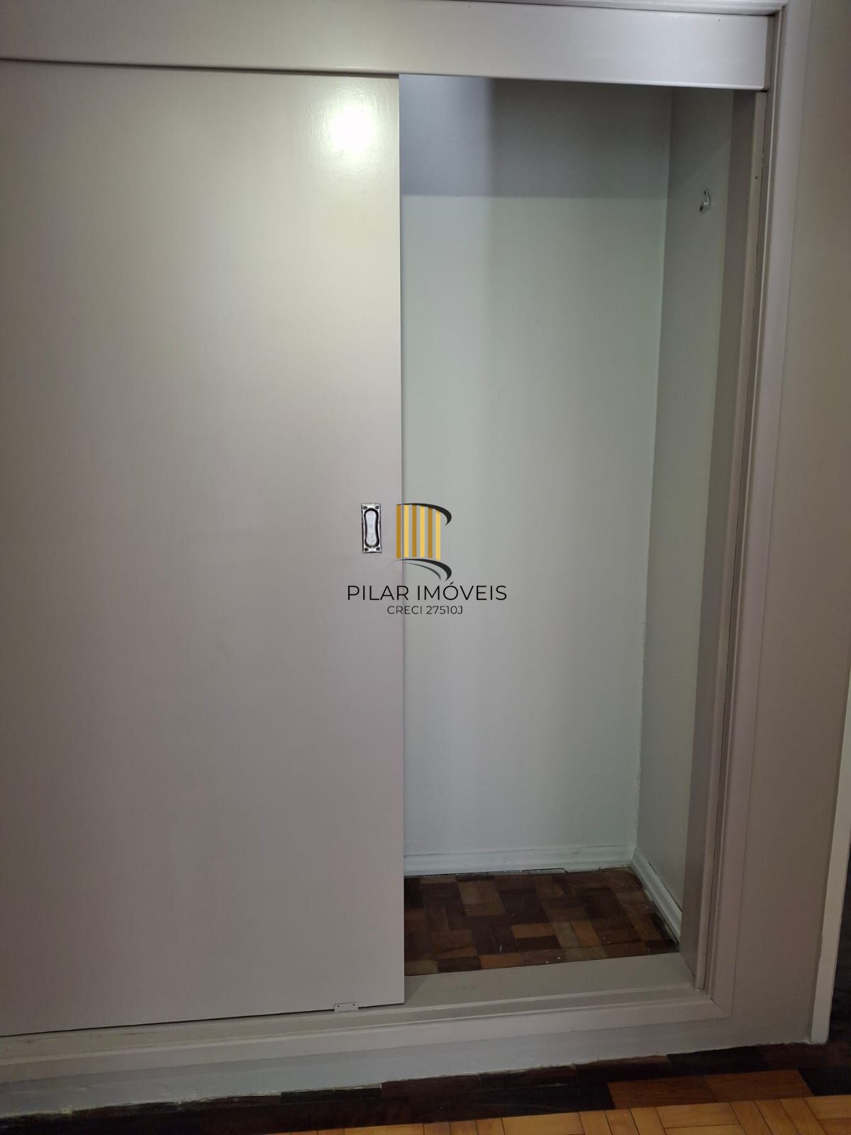 Apartamento com 03 dormiórios com bairro santana sem garagem